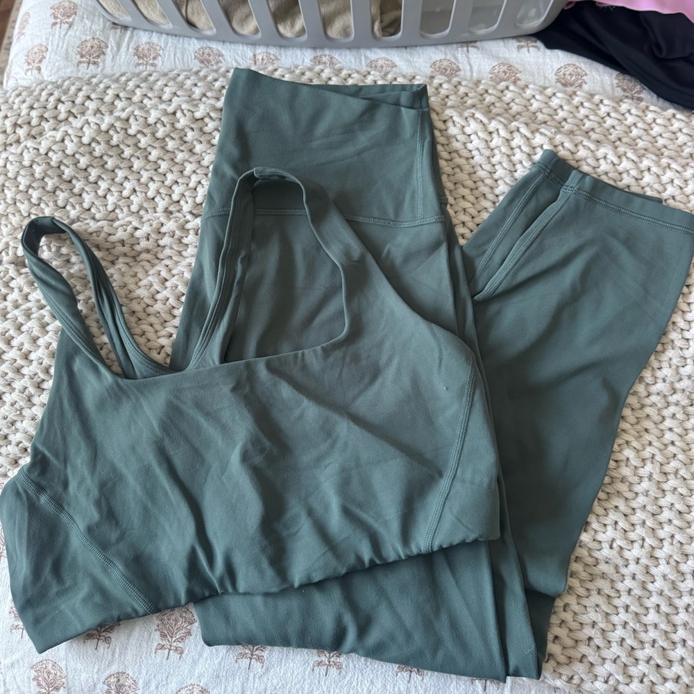 CRZ Yoga Butterlift Set - Dark Forrest Green